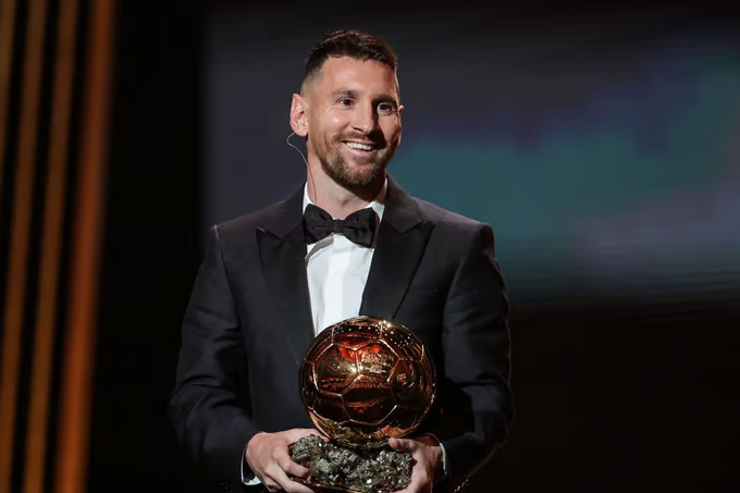 Messi rạng rỡ khi giành Quả Bóng Vàng 2023